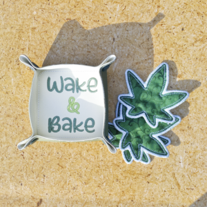 adult make up tray and wipes