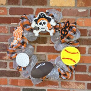 Pirates sports wreath