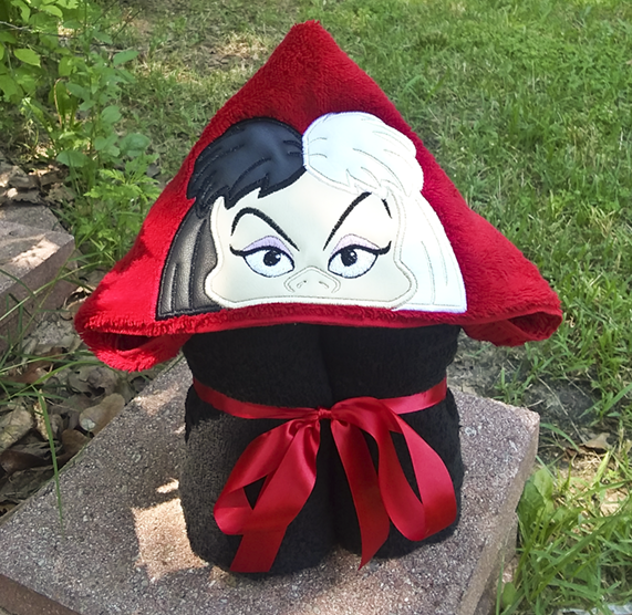 Cruel Villainess Hooded Towel