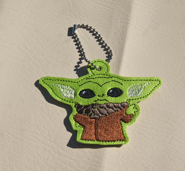 Standing Alien Youngling Dangle