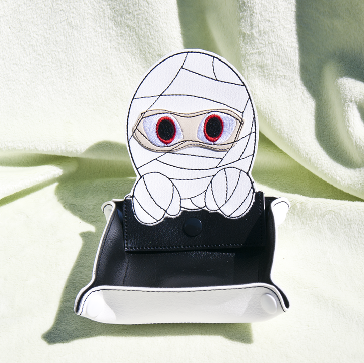Mummy Snap Tray