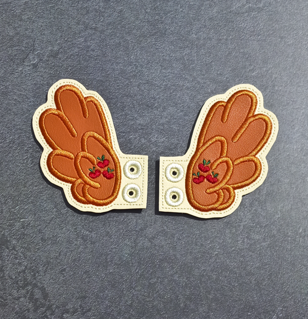 Apple Pony Shoe Wings