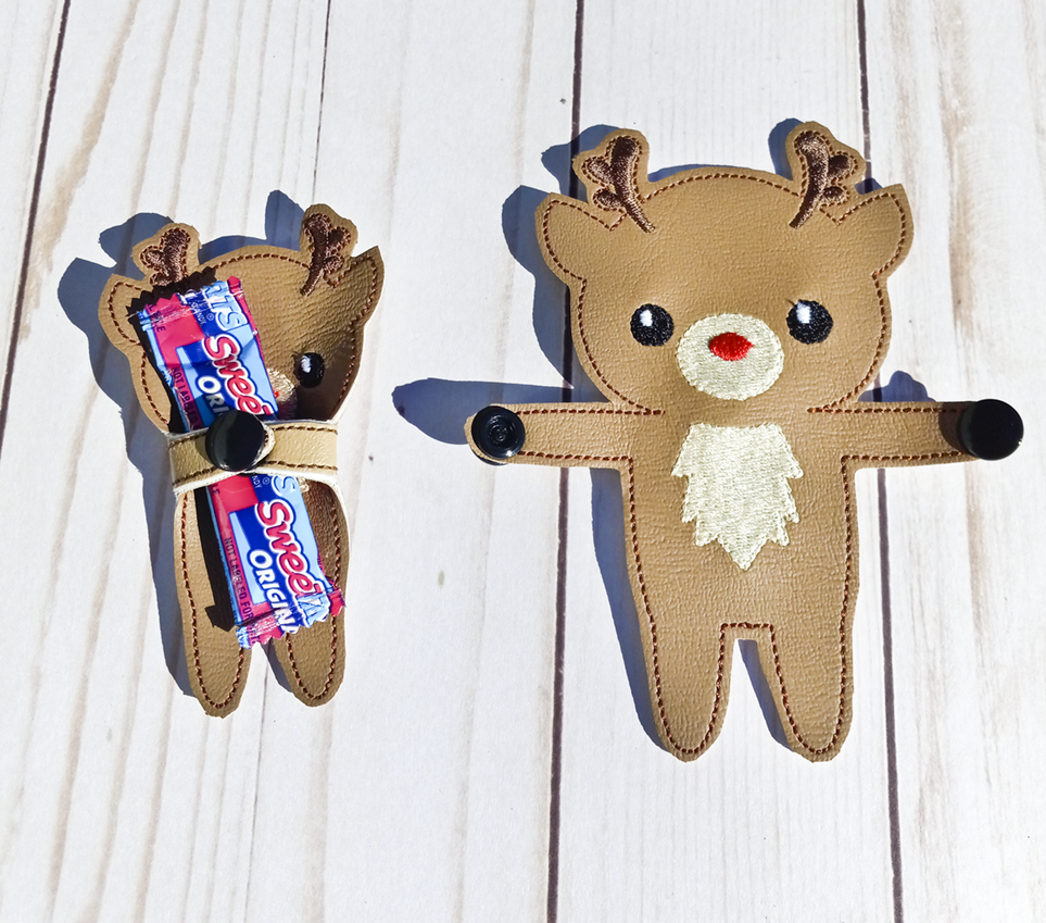 Reindeer Snap Treat Hugger
