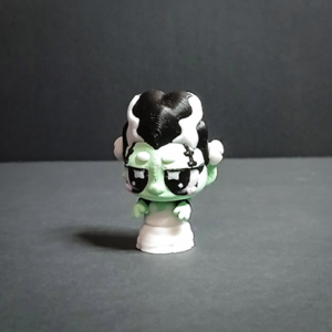 Kawaii Flexi Mrs. Monster