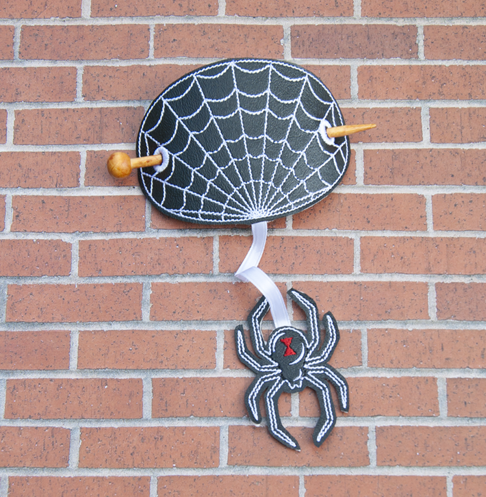 Spider Web Bun Cover w/spider