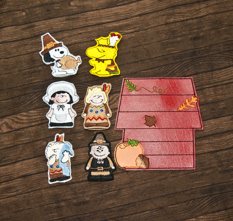 Peanut Gang Thanksgiving Finger Puppets