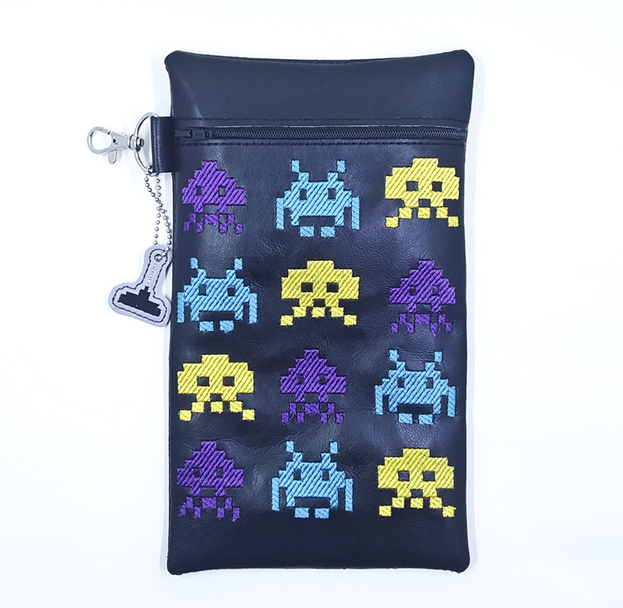 Space Alien Game Bag