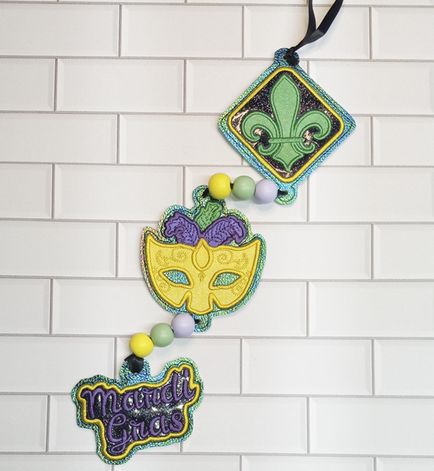 Mardi Gras Wall Hanging