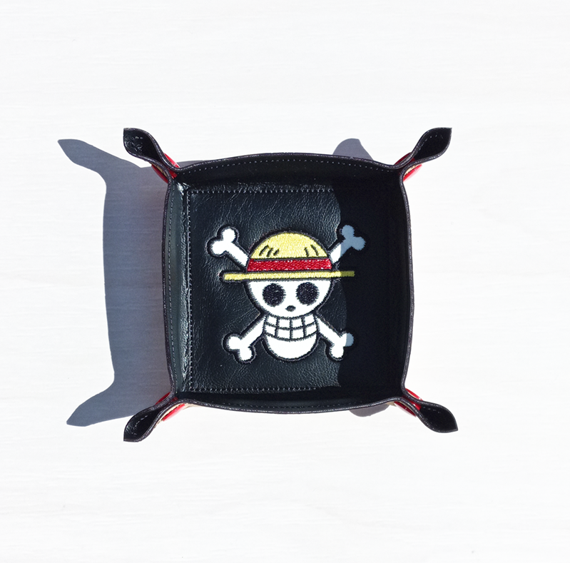 Straw Hat Skull Snap Tray