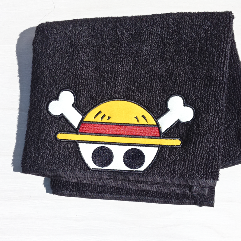 Straw Hat Skull Hooded Towel