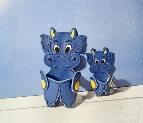 Dragon Snap Treat Hugger