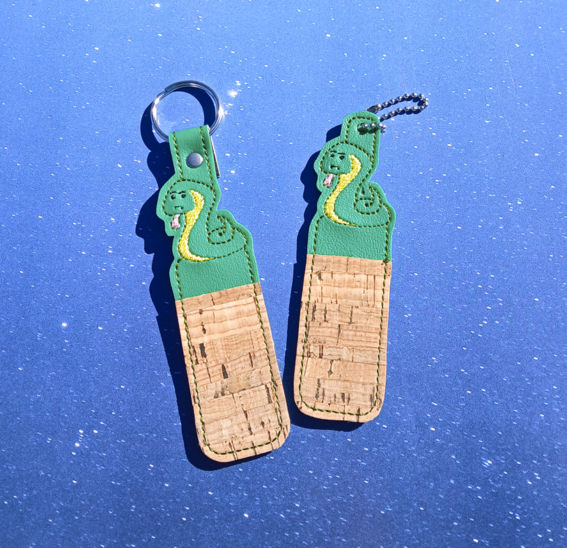 Snake Lip Care Holder