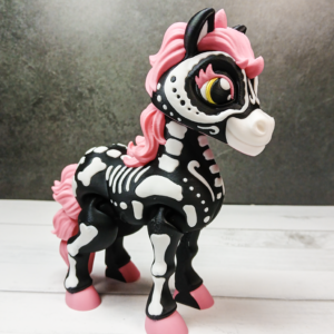 Flexi Sugar Skull Horse-side view