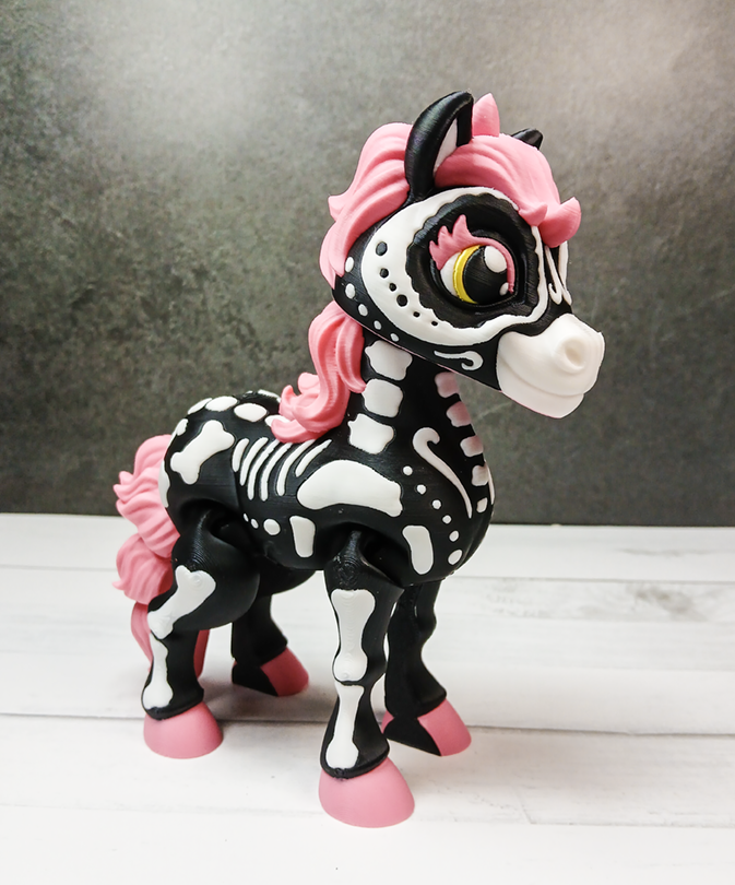 Flexi Sugar Skull Horse-side view