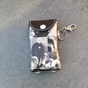 Custom Tissue Snap Holder